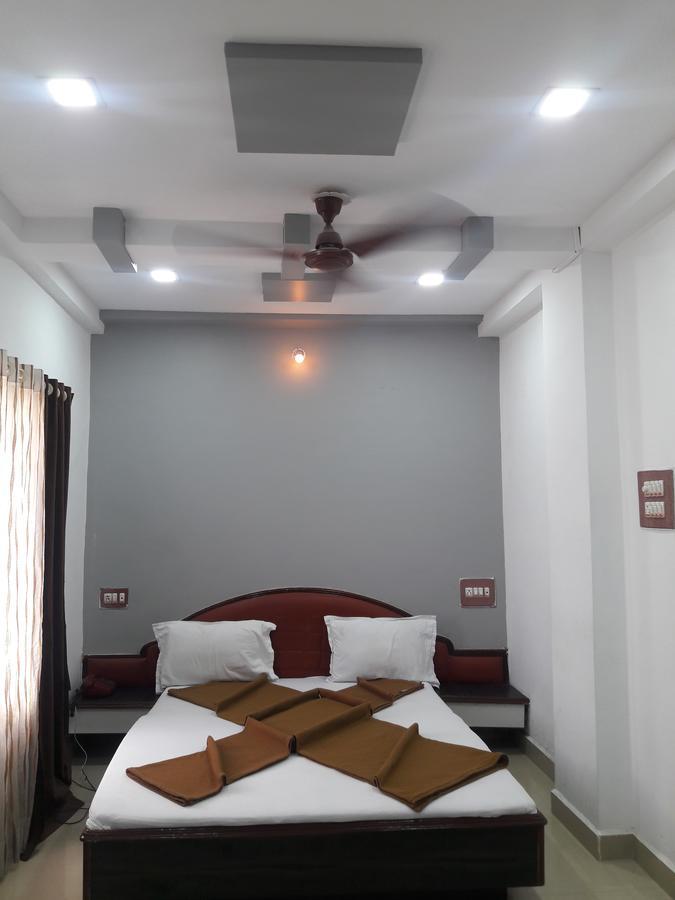 Hotel Sahara Palace Bhuj Exterior photo